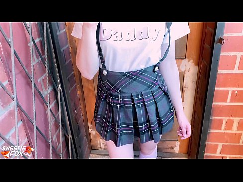❤️ Schoolgirl sûget har lul djip en neukt ynstee fan klassen. ❤️ Kwaliteitsseks op fy.aircoolershop.top ☑